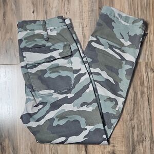 J Crew Women’s Straight Leg Cropped Camouflage Pants